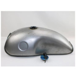 Benzintank HH BENELLI MOJAVE TYPE 2 ohne Hahn L57 B22 H23  9 L